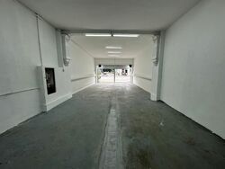 Geylang Road (D14), Shop House #569580331